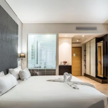 Benjamin Business Hotel Hoteles cerca de Playa Hof HaTzuk