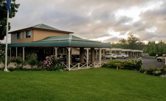 Rest Point Motor Inn