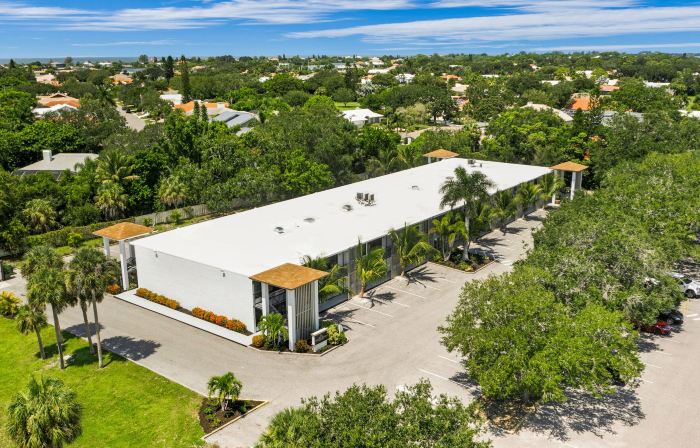 Casey Key Resorts - Mainland