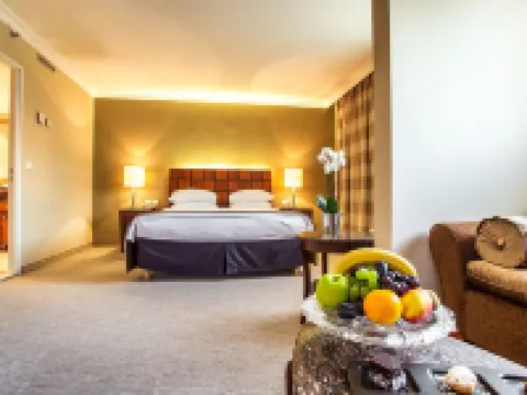 Ramada by Wyndham Sofia City Center โรงแรมในโซเฟีย