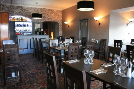 North Kessock Hotel Отели в г. Авох