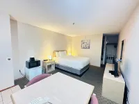 Timberland Inn & Suites Hotels in Kelso