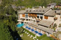 Gran Baita Hotel & Wellness Hotels near Skyway Monte Bianco