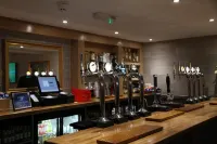 Alcester Inn - bar