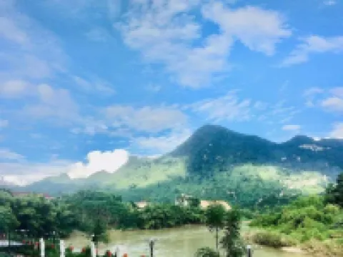 Phoenix Hotel Hà Giang Hotels in Ha Giang