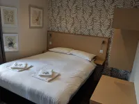 The Queens Head Hotel a High Pittington