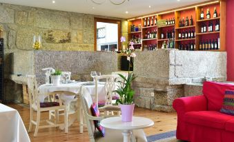 Solar Egas Moniz-Charming House & Local Experiences