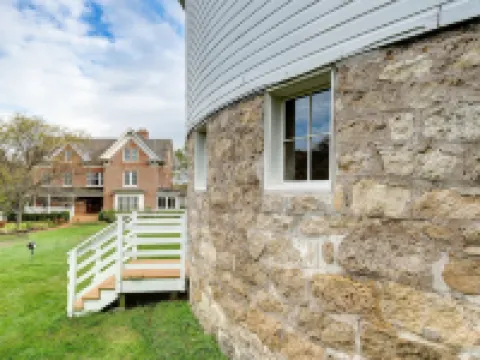 Round Barn Farm B & B Event Center Hotels in Goodhue County