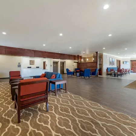 Comfort Inn & Suites Harrah
