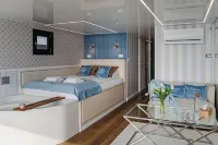 HT Houseboats - Domki na Wodzie - Sauna, Lake View - balcony