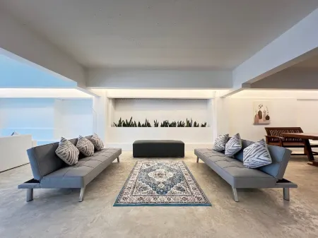 Gao Check in Phala Beach Front