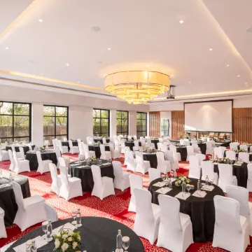 Holiday Inn GURGAON NH8 by IHG