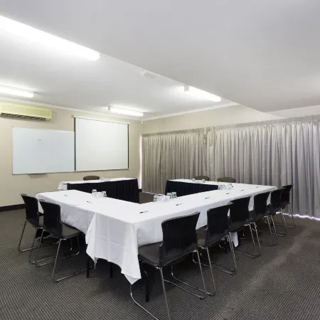 Rocklea International Motel