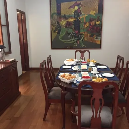 Larq'a Park Rooms