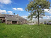 Woodland Hideaway in Malempré, Cleaning Included
