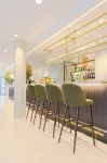 The Cornr Hotel - bar