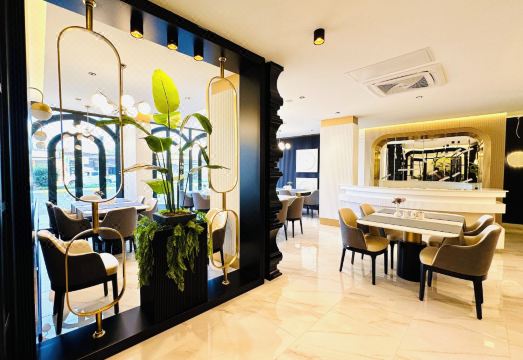 블레스 유 호텔 조식