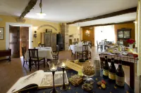 Agriturismo Cascina Monchiero Hotels in Tetti Bona