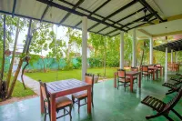 Yala River Face Inn Hotels in Debarawewa