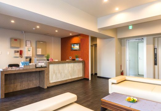 미스터 킨조 인 사카에마치