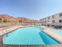 Quality Inn Kanab National Park Area - Разрешено размещения с домашними животными