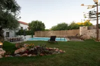 Villa Garifalia with Sauna & Hydromassage - Huvilat