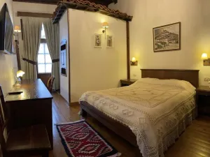 Hotel Mangalemi