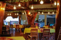 Hotel y Restaurante Meson del Gitano - breakfast
