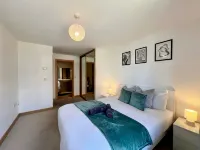 Cosy 2Bed&2Bath with a Smart Tv, Netflix & Wifi in Dartford-10Min to Bluewater