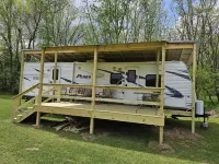 Riverfront Camper, Loads of Amenities, Near Smoke Hole, Seneca Rocks Hotels in Grant County