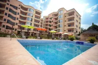 Royal Golf Views Hotels in Nhyiaeso