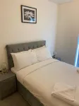 Inviting 4-Bed Apartment in Dartford Hotels near Temple Hill Baptist Church