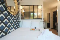 WS Notre-Dame - Linné Hotels in Latin Quarter