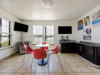 Studio 6 Fort Worth, TX -Stockyards East โรงแรมใกล้สนามกีฬาคาวทาวน์
