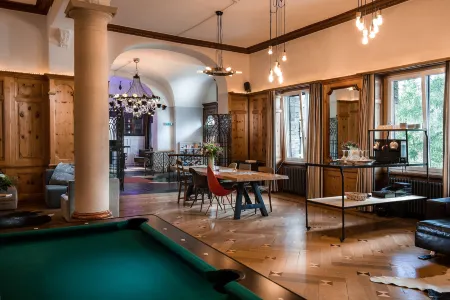 Kurhaus Lenzerheide Отели в г. Чаппина