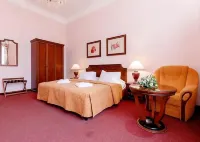 Hotel Ester Hôtels à : 