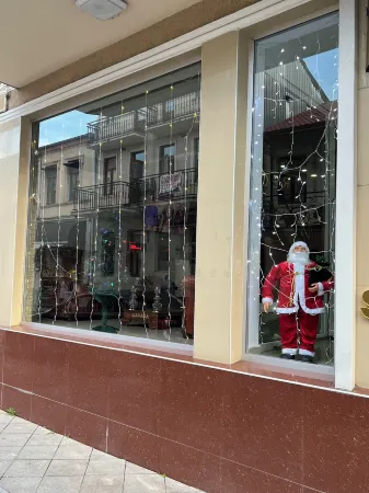 Golden Star Hotel Отели рядом с достопримечательностью «Астрономические часы»