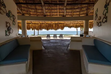 Gizem Beach House Отели в г. El Conacaste