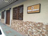 Three House Hostel Boutique