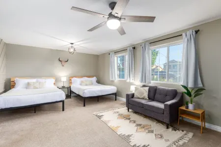 Modern Mesa Oasis Free Heated Pool Al-fresco Living