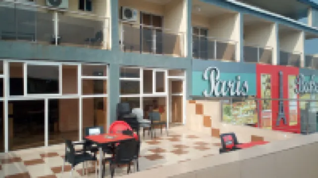 パリ タワー ホテル