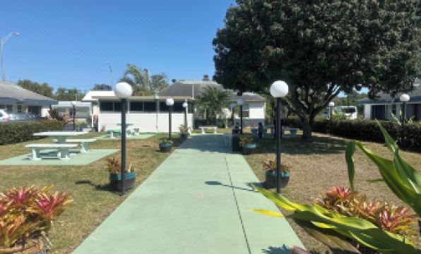 Tropical Palm Motel - Housity