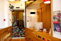 Hostal Athenas Hotels in Santa Coloma de Gramenet