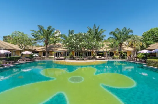 East Sea Paradise Hotel Hotels near Naklua Beach