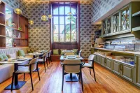 Boutique Hotel Cordial Plaza Mayor de Santa Ana - sarapan