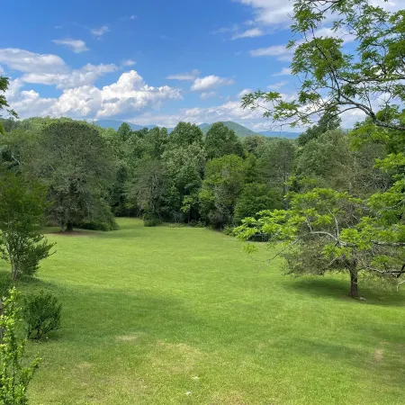 The Sautee Inn Bed & Breakfast