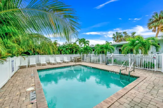 Driftwood at Anna Maria Island Inn