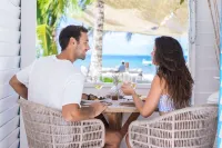 OPOA BEACH HOTEL - breakfast