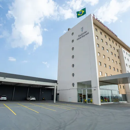 Goldmen Hotel Express