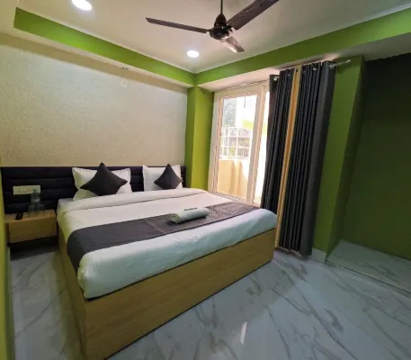 Hotel Aastha Height - 2 étoiles